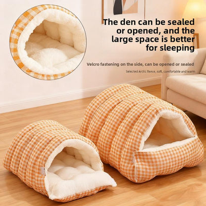 Pet Bed Christmas Theme Color Warm Winter Plaid Cat Bed - Thick Foldable Semi-Enclosed Cat Sleep Bag with Soft Skin-Friendly Velvet Lining, Portable Design